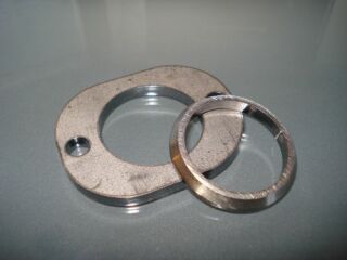 Exhaust flange for T5 cylinders